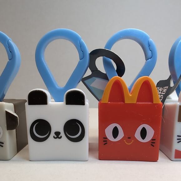 Lot of 5 McDonald's 2024 Happy Meal Toys Pet Simulator Roblox QR code - Picture 8 of 12